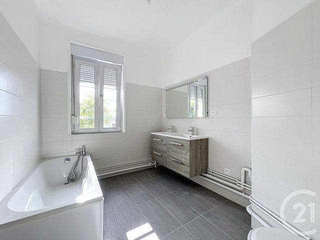 Appartement F5 à vendre - 5 pièces - 109.5 m2 - NANCY - 54 - LORRAINE - Century 21 Libération