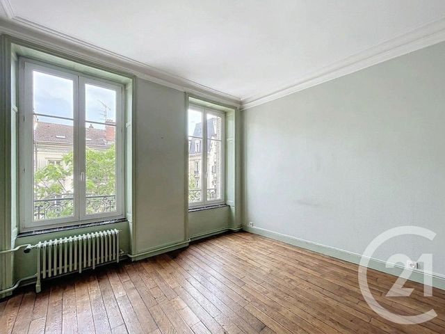 Appartement F5 à vendre - 5 pièces - 113.2 m2 - NANCY - 54 - LORRAINE - Century 21 Libération