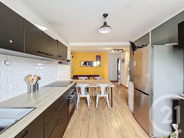 Appartement F5 à vendre - 5 pièces - 94.32 m2 - VANDOEUVRE LES NANCY - 54 - LORRAINE - Century 21 Libération