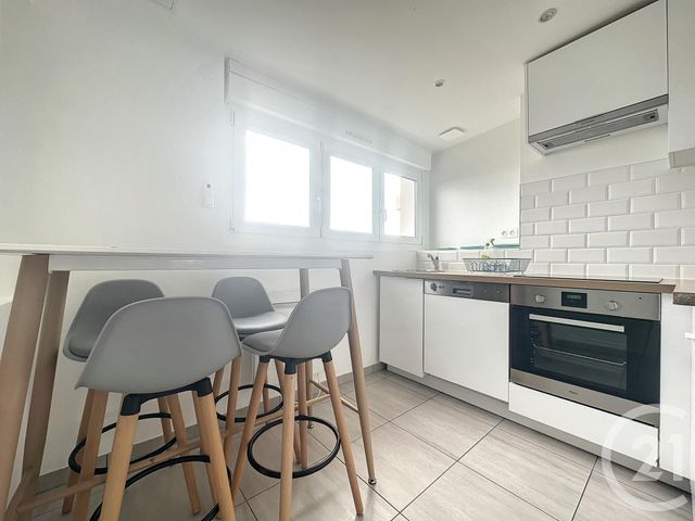 Afficher la photo en grand Appartement F5 à louer - 5 pièces - 71.25 m2 - VANDOEUVRE LES NANCY - 54 - LORRAINE - Century 21 Libération