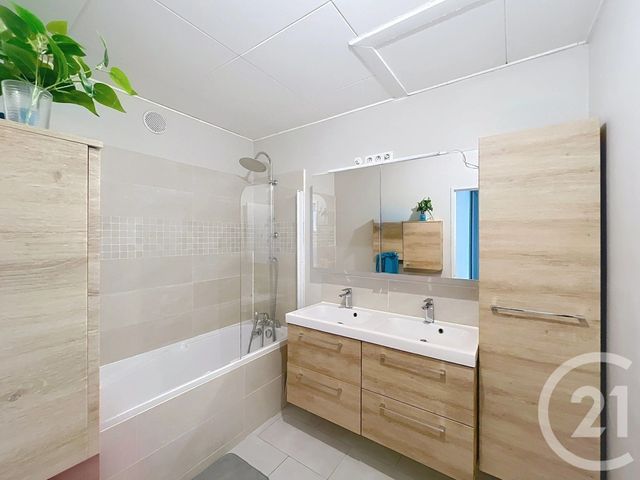 Appartement F4 à vendre - 5 pièces - 92.64 m2 - VANDOEUVRE LES NANCY - 54 - LORRAINE - Century 21 Libération