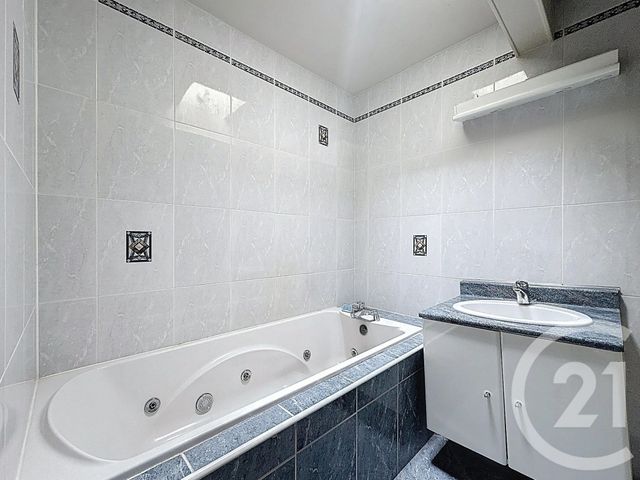 Appartement F5 à vendre - 5 pièces - 118.08 m2 - VILLERS LES NANCY - 54 - LORRAINE - Century 21 Libération