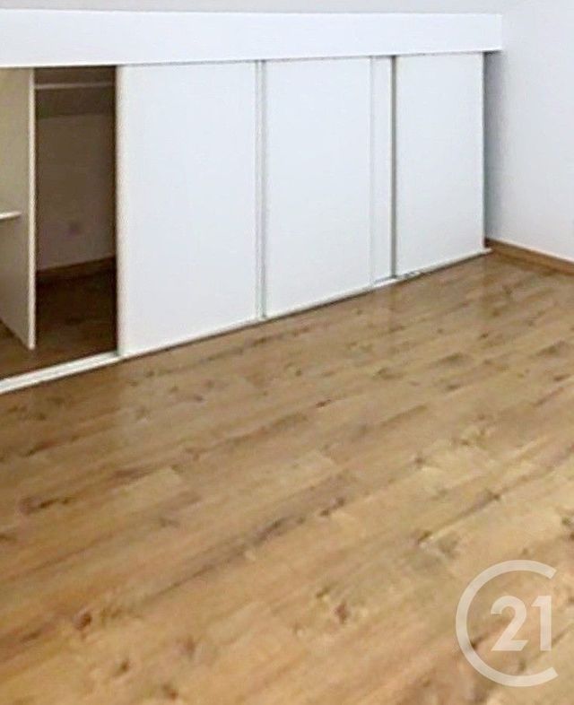 Afficher la photo en grand immeuble à vendre - 115.0 m2 - JARVILLE LA MALGRANGE - 54 - LORRAINE - Century 21 Libération