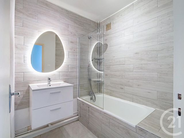 Afficher la photo en grand Appartement F2 à vendre - 2 pièces - 41.49 m2 - VANDOEUVRE LES NANCY - 54 - LORRAINE - Century 21 Libération