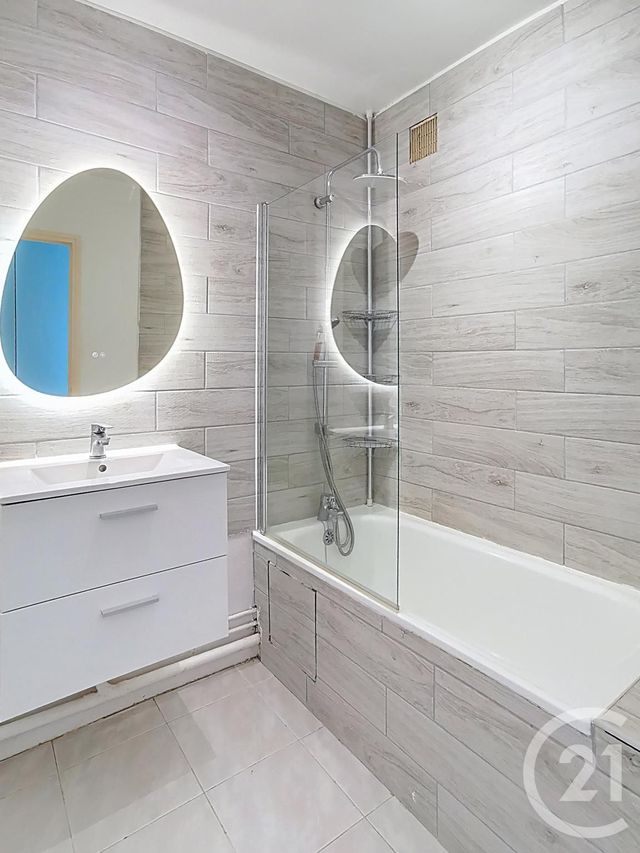 Afficher la photo en grand Appartement F2 à vendre - 2 pièces - 41.49 m2 - VANDOEUVRE LES NANCY - 54 - LORRAINE - Century 21 Libération