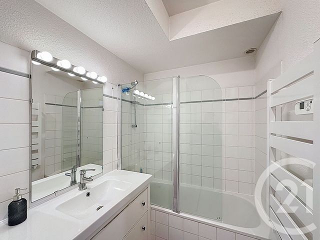 Afficher la photo en grand Appartement F3 à vendre - 3 pièces - 73.1 m2 - NANCY - 54 - LORRAINE - Century 21 Libération