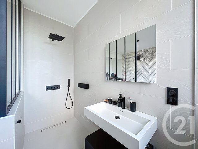 Appartement F5 à vendre - 5 pièces - 103.47 m2 - NANCY - 54 - LORRAINE - Century 21 Libération