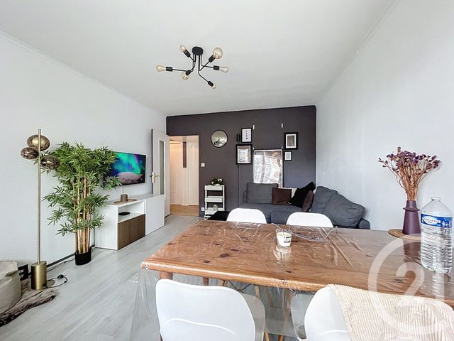 Appartement F3 à vendre - 4 pièces - 72.0 m2 - VANDOEUVRE LES NANCY - 54 - LORRAINE - Century 21 Libération