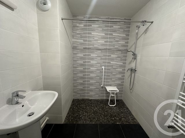 Appartement F3 à louer - 3 pièces - 111.55 m2 - VILLERS LES NANCY - 54 - LORRAINE - Century 21 Libération