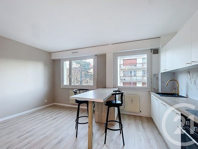 Appartement F2 à vendre - 2 pièces - 46.83 m2 - VANDOEUVRE LES NANCY - 54 - LORRAINE - Century 21 Libération