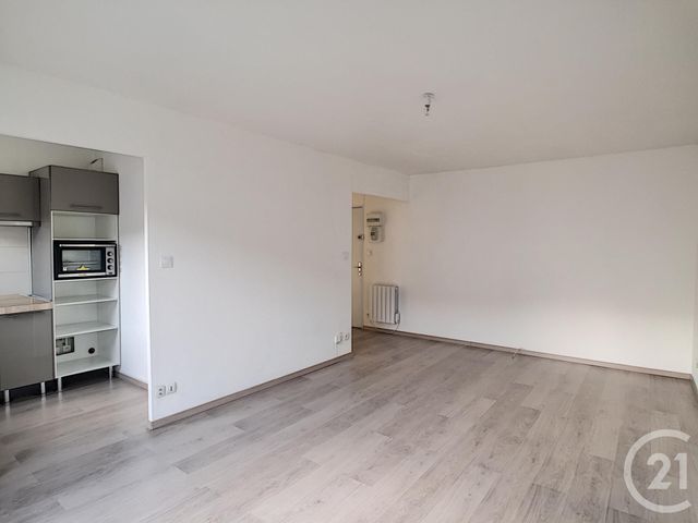 Appartement F2 à louer - 2 pièces - 45.17 m2 - VILLERS LES NANCY - 54 - LORRAINE - Century 21 Libération