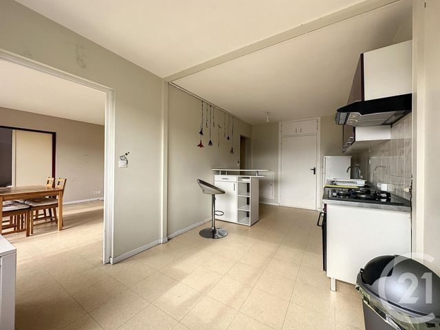 Appartement F4 à louer - 4 pièces - 91.24 m2 - VANDOEUVRE LES NANCY - 54 - LORRAINE - Century 21 Libération