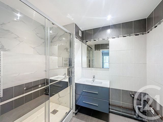 Appartement F4 à louer - 4 pièces - 82.5 m2 - VANDOEUVRE LES NANCY - 54 - LORRAINE - Century 21 Libération