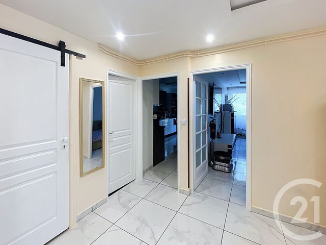 Appartement F4 à vendre - 4 pièces - 82.3 m2 - VANDOEUVRE LES NANCY - 54 - LORRAINE - Century 21 Libération