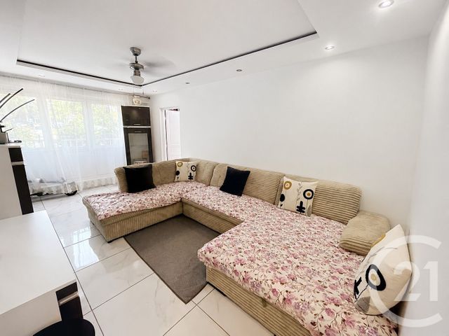 Appartement F4 à vendre - 4 pièces - 82.3 m2 - VANDOEUVRE LES NANCY - 54 - LORRAINE - Century 21 Libération