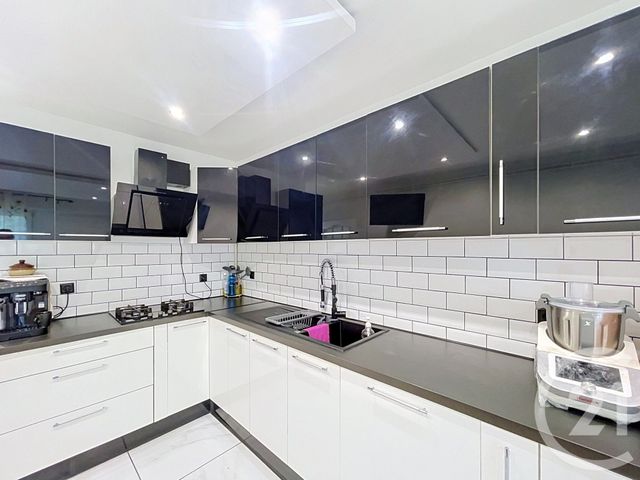 Appartement F4 à vendre - 4 pièces - 82.3 m2 - VANDOEUVRE LES NANCY - 54 - LORRAINE - Century 21 Libération
