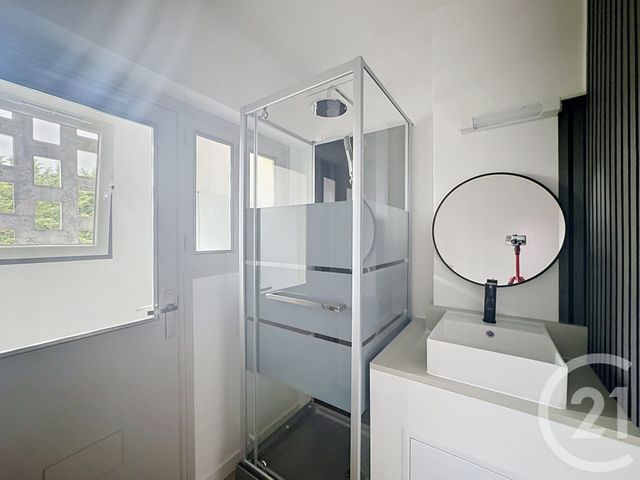Appartement F3 à louer - 3 pièces - 57.66 m2 - NEUVES MAISONS - 54 - LORRAINE - Century 21 Libération